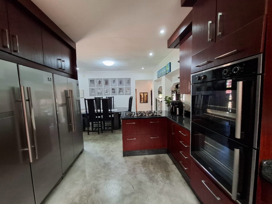 5 Bedroom Property for Sale in Cashan North West